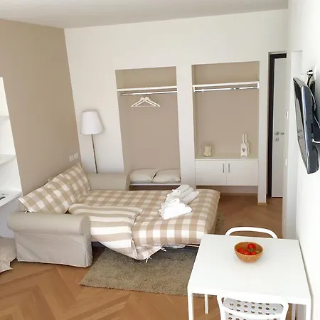 Maria Teresa Apartman *